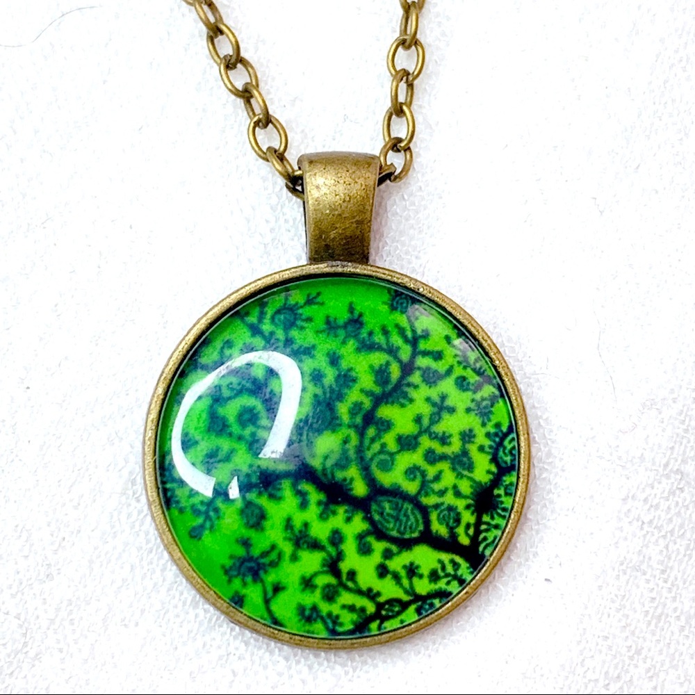❣️$25/3❣️ Green Tree of Life Pendant Necklace - Picture 3 of 8